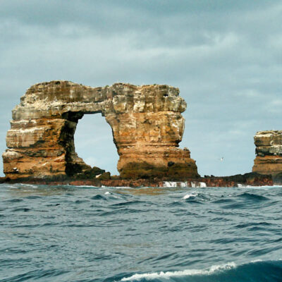 darwins-arch-darwin-island-galapagos-national-park